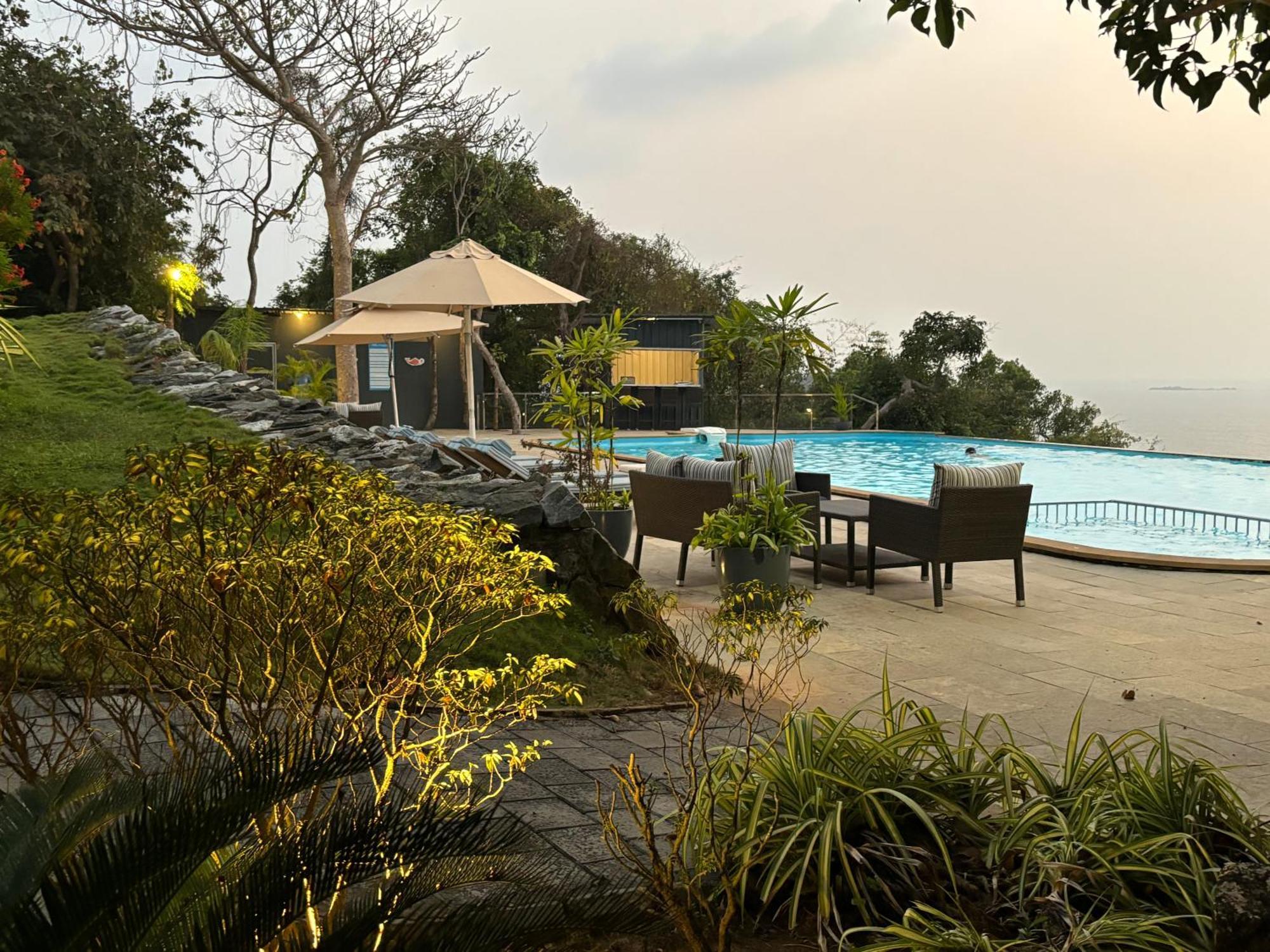 Cintacor Island Resort Kárvár Kültér fotó